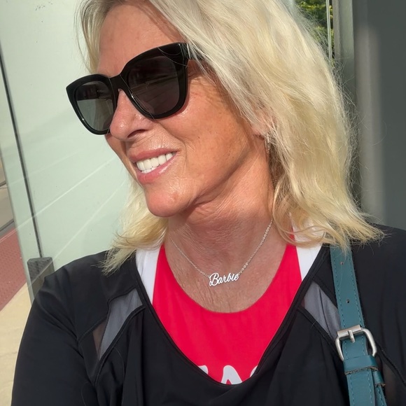 Meet your Posher, Theresa - Picture 3 of 4